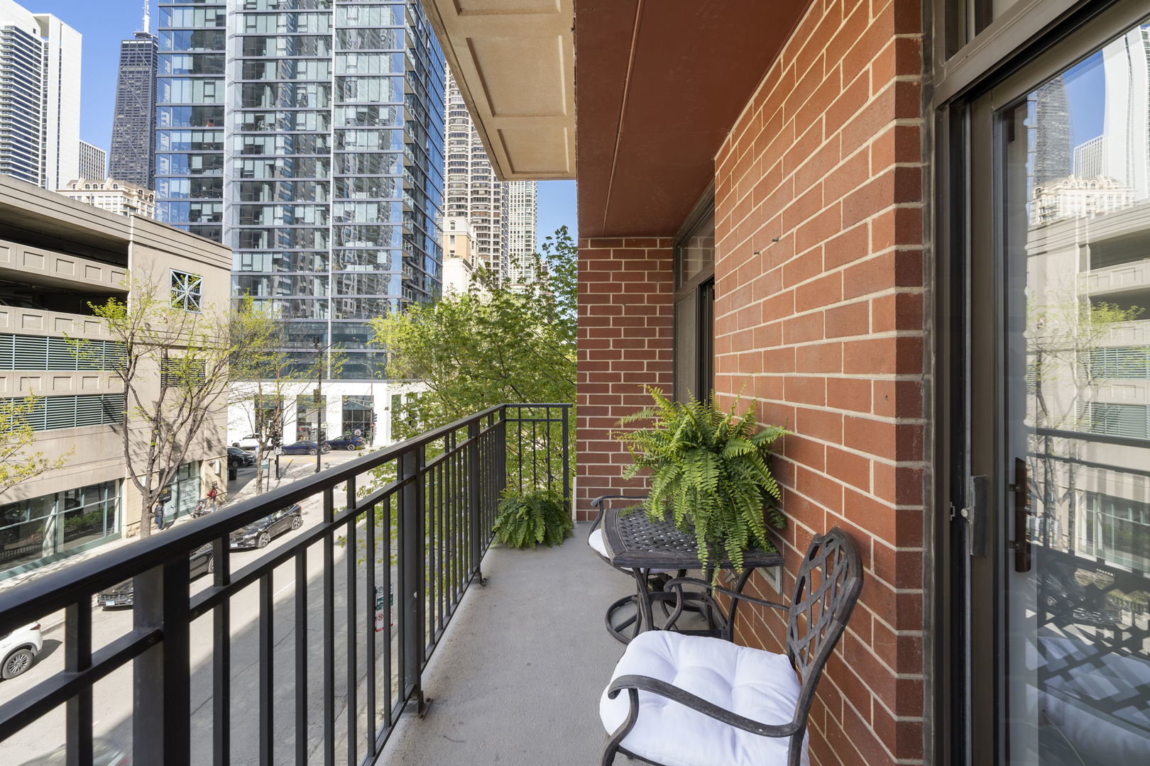 33 W HURON Street Unit: 310