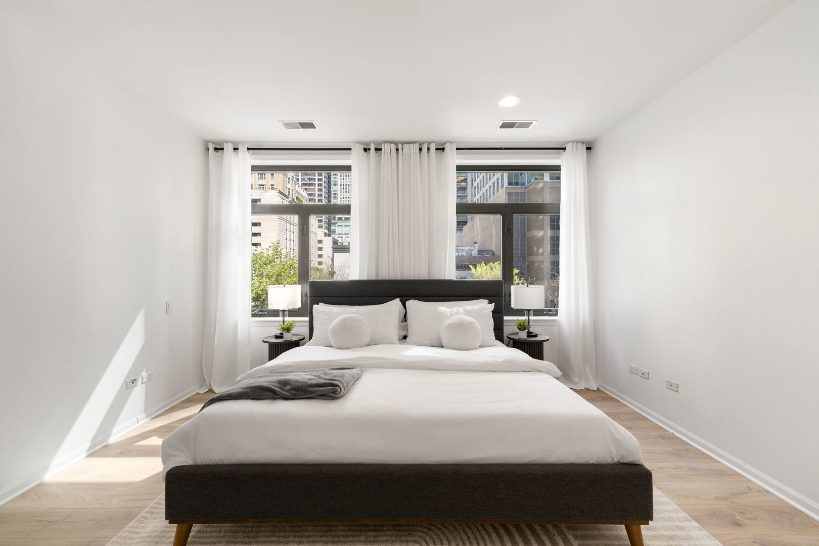 33 W HURON Street Unit: 310