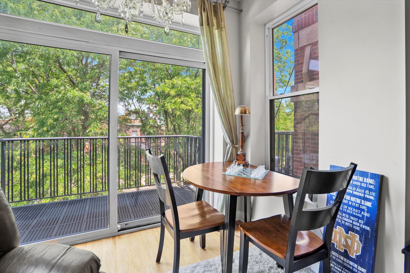 1437 W ADDISON Street Unit: 3