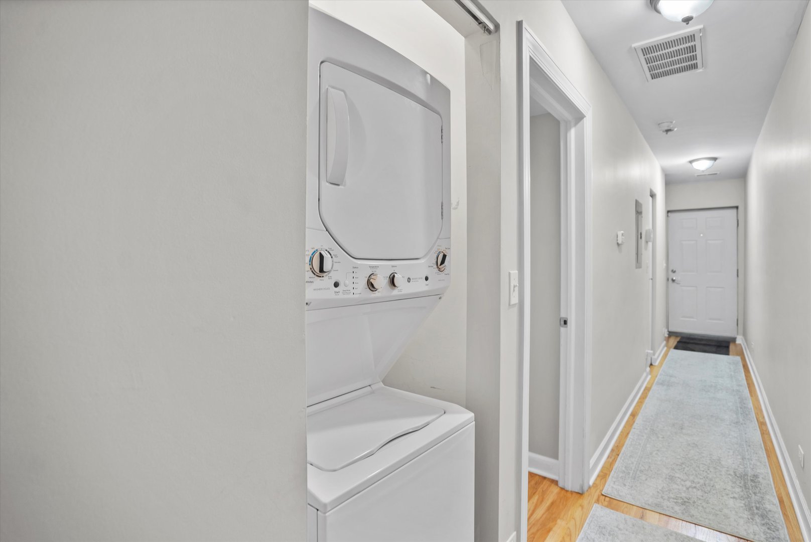 1437 W ADDISON Street Unit: 3