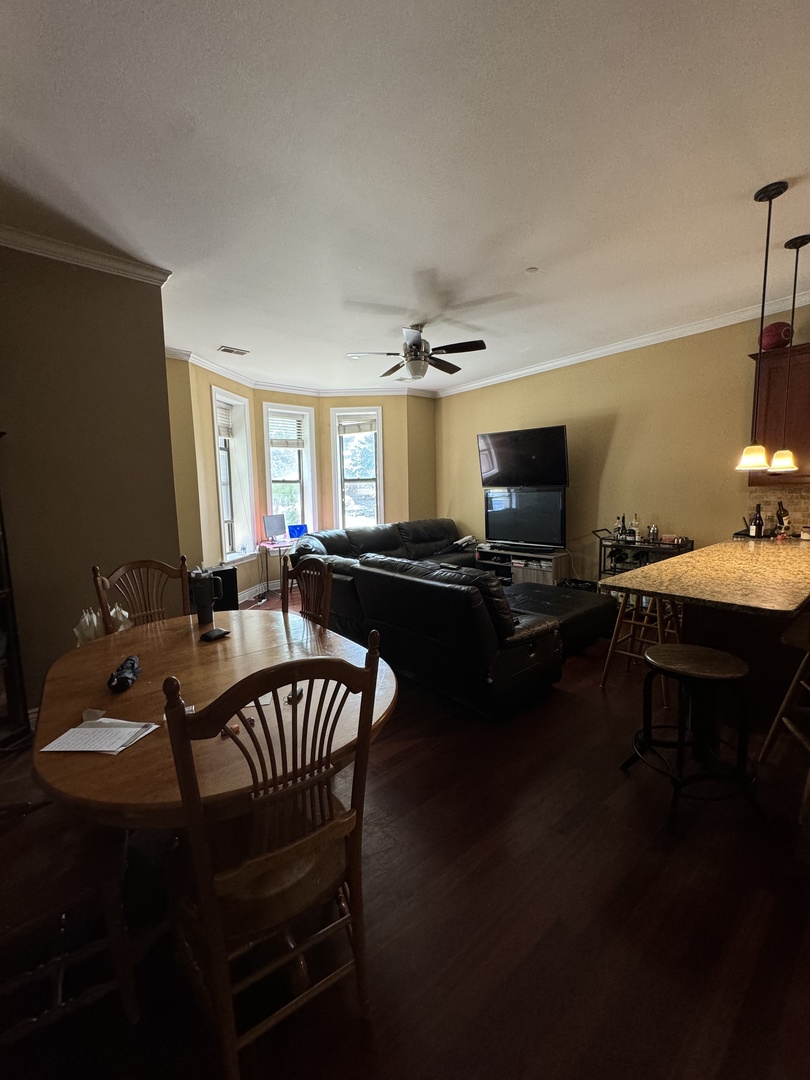 1254 W DIVERSEY Parkway Unit: 1