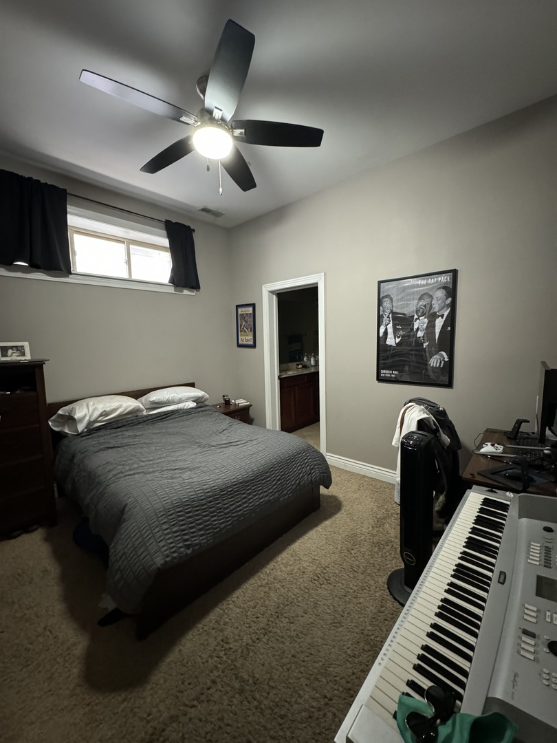 1254 W DIVERSEY Parkway Unit: 1