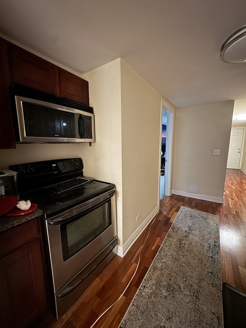 1254 W DIVERSEY Parkway Unit: 1
