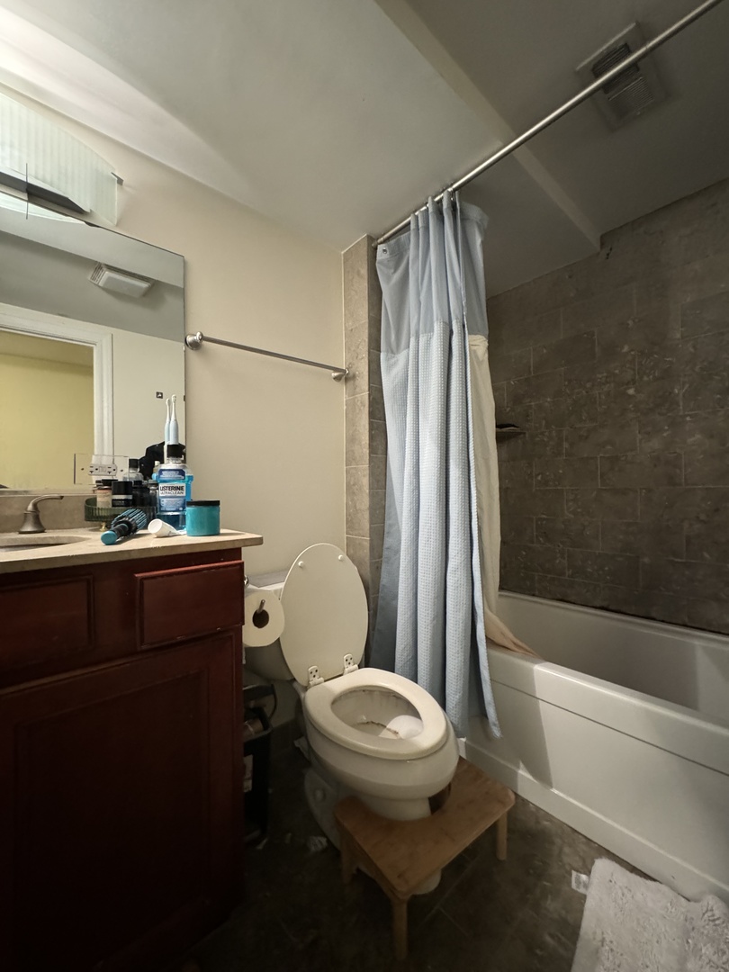 1254 W DIVERSEY Parkway Unit: 1