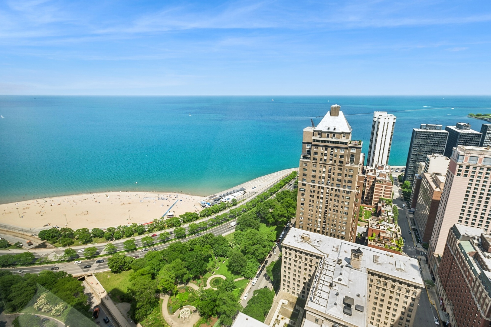 950 N Michigan Avenue Unit: 3602
