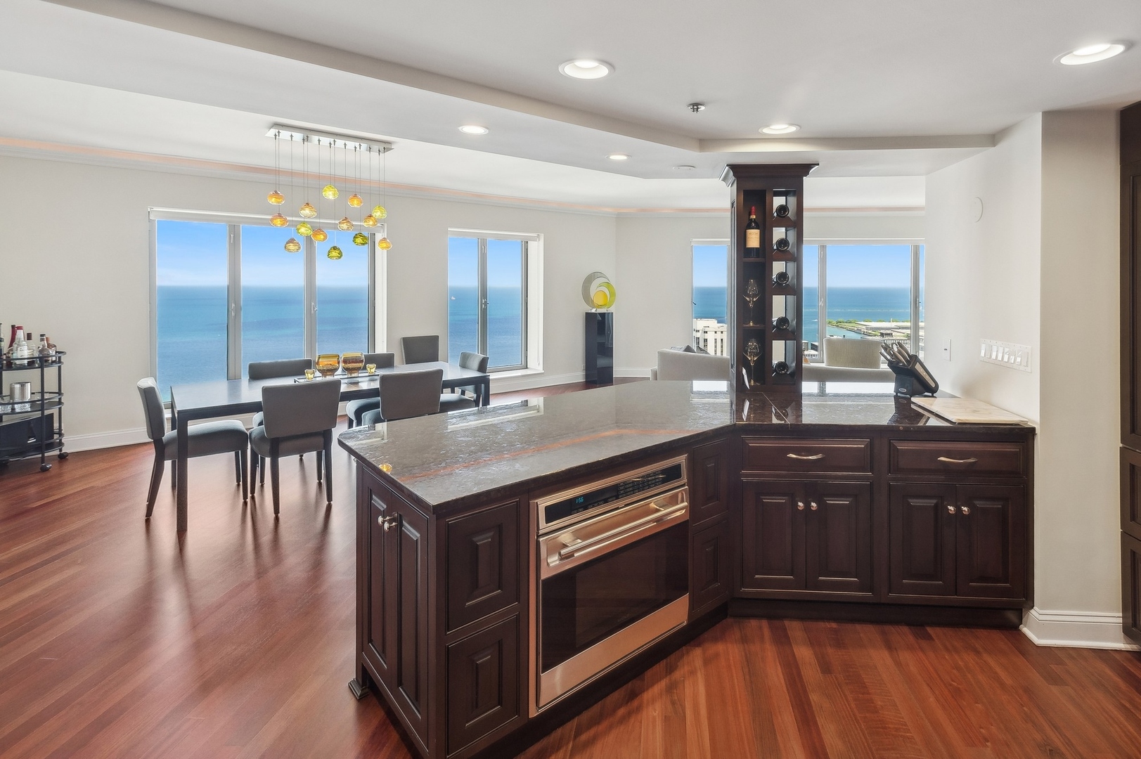 950 N Michigan Avenue Unit: 3602