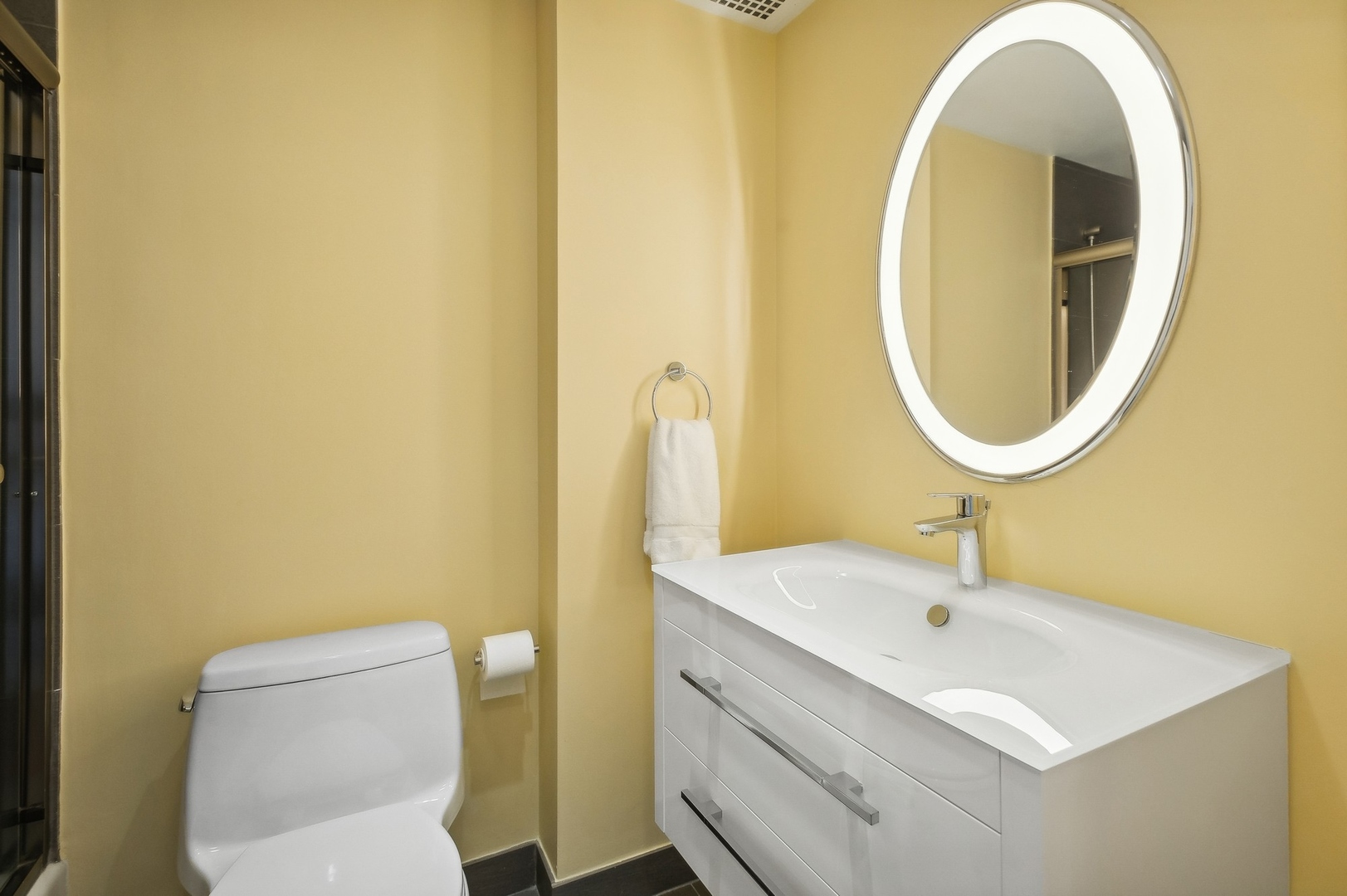 950 N Michigan Avenue Unit: 3602