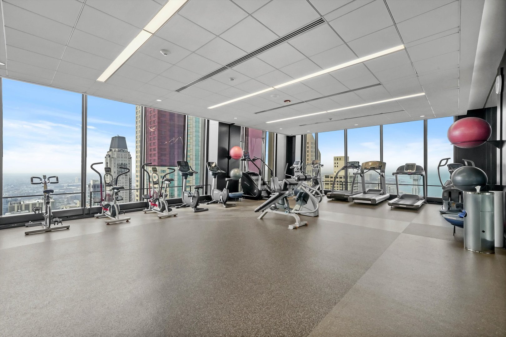 175 E Delaware Place Unit: 6512