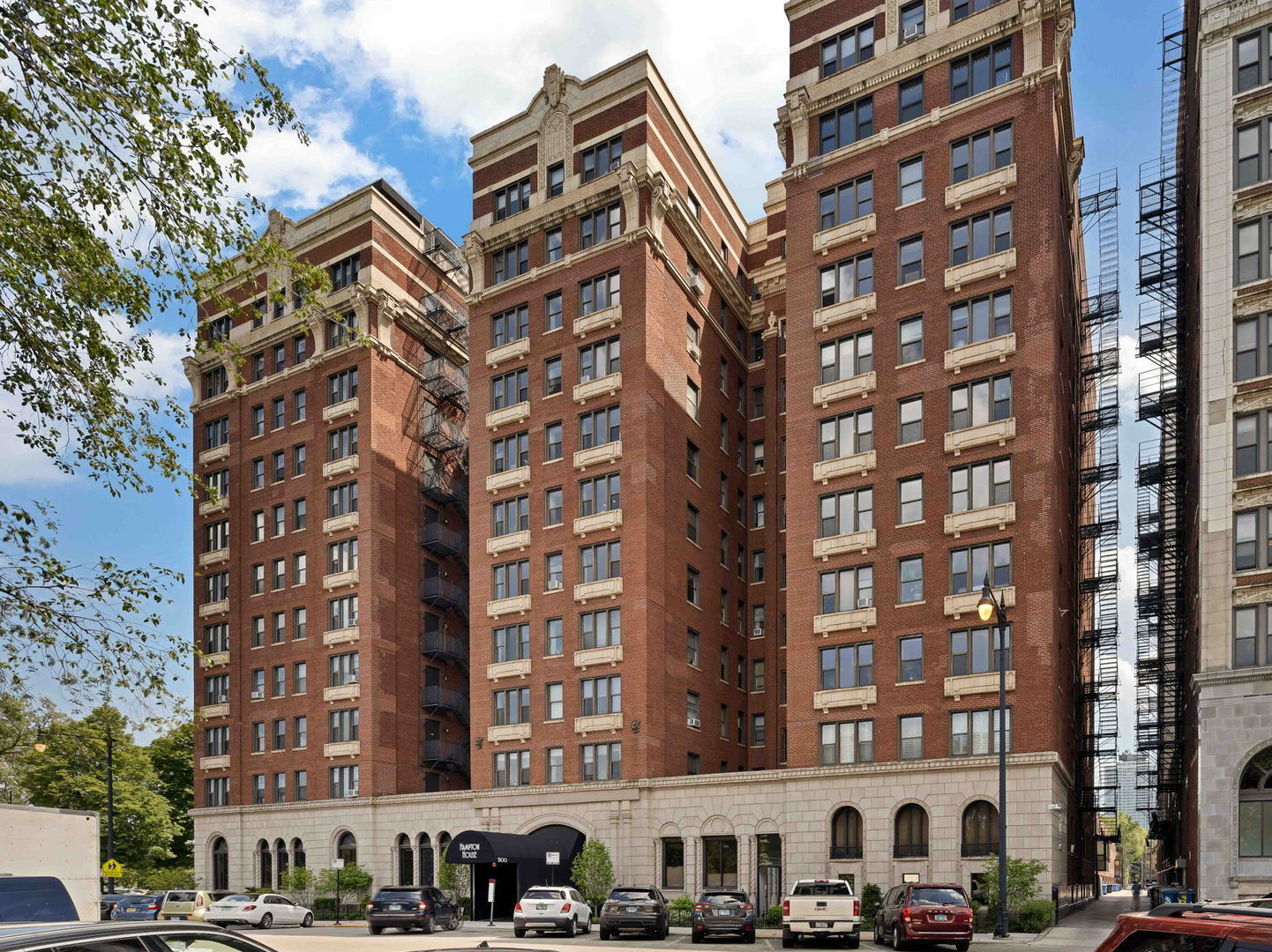 5300 S South Shore Drive Unit: 37