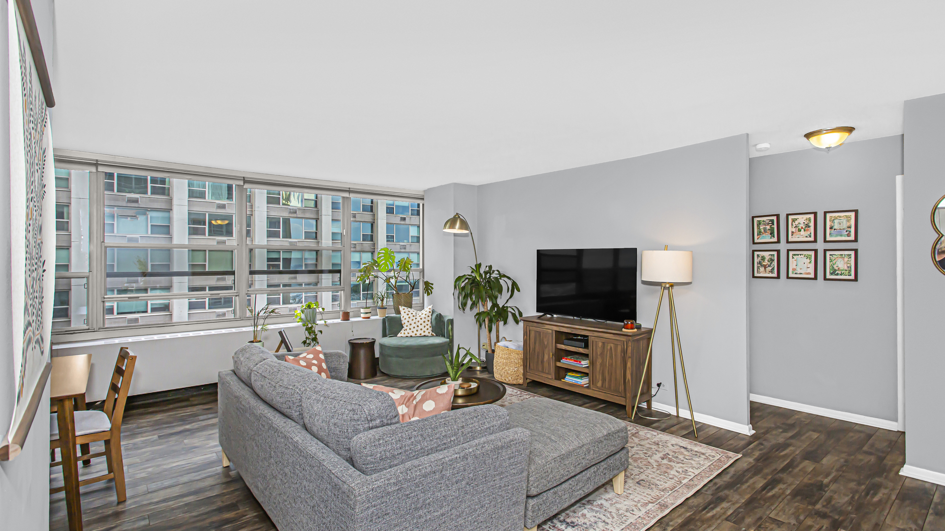 3550 N Lake Shore Drive Unit: 2118