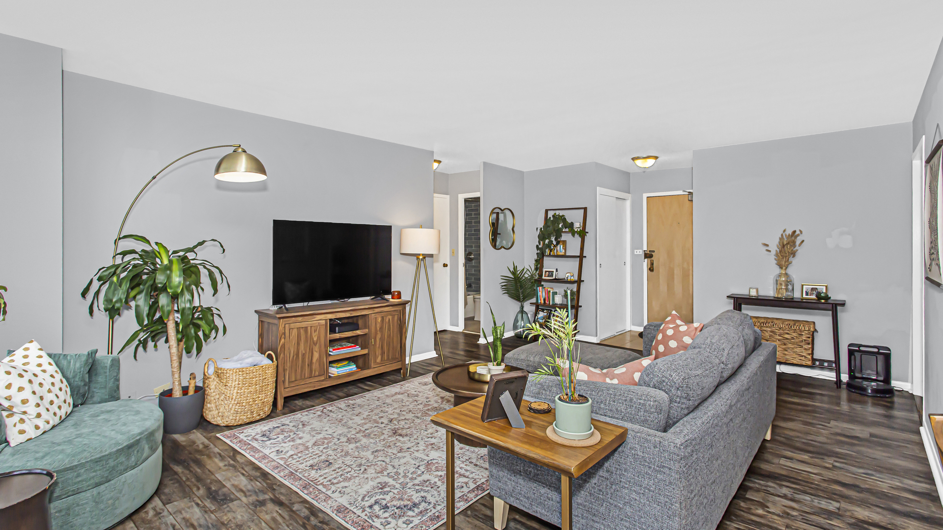 3550 N Lake Shore Drive Unit: 2118