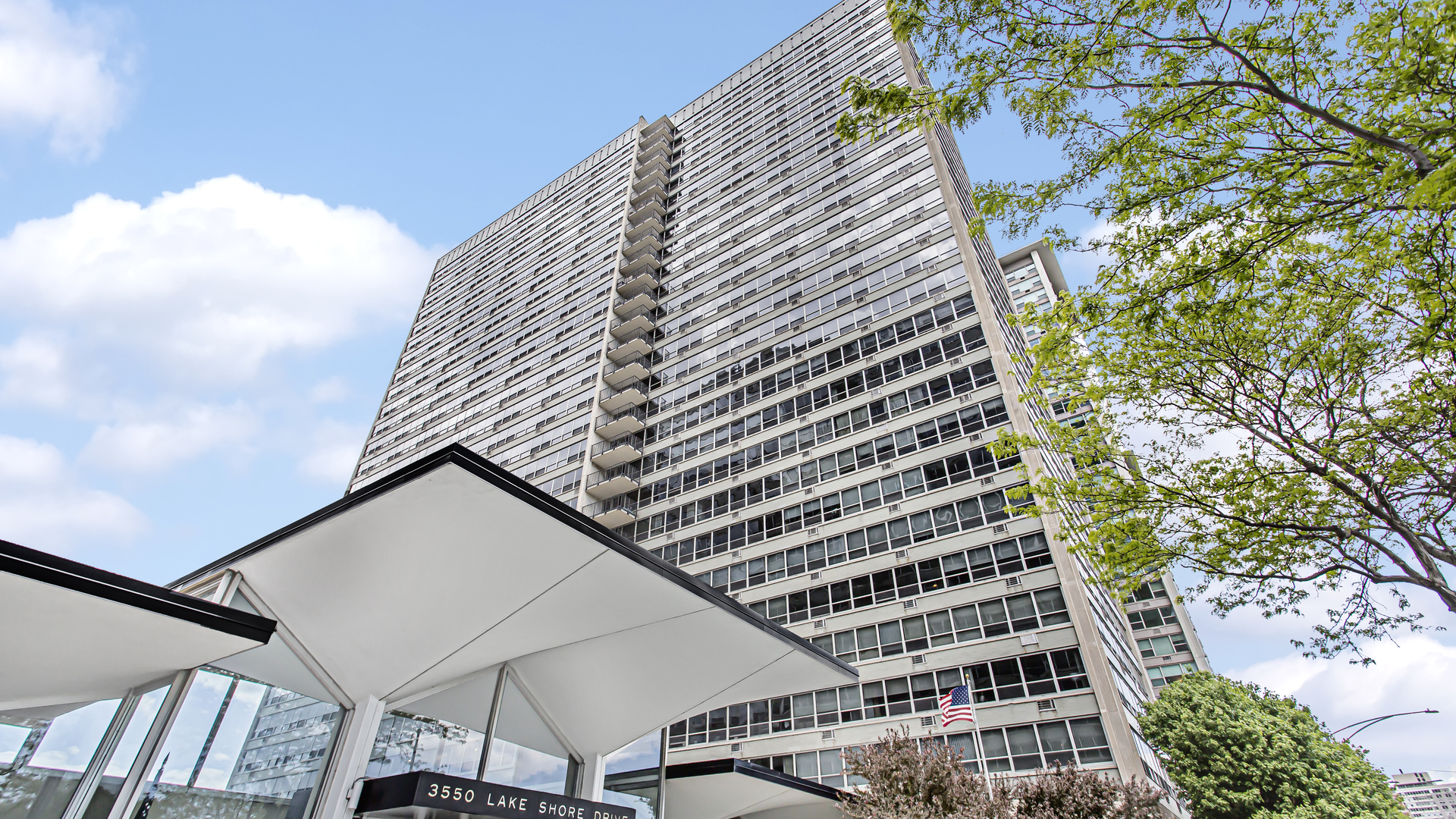 3550 N Lake Shore Drive Unit: 2118