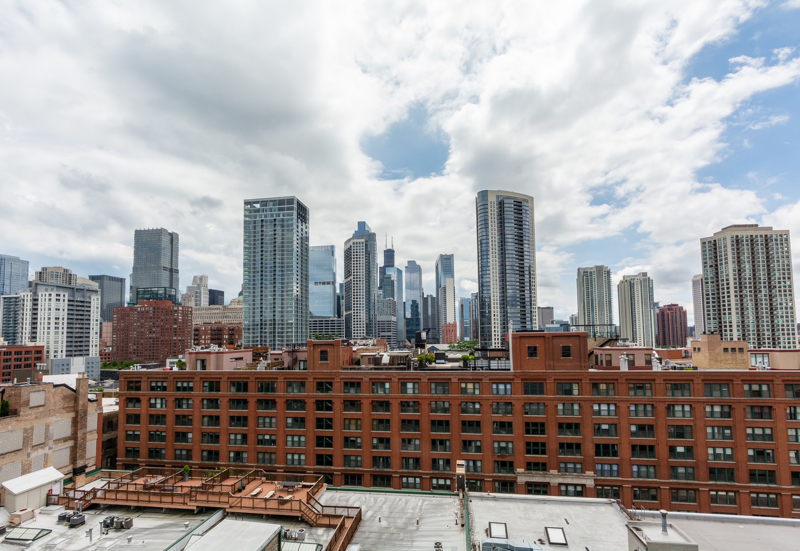 435 W Erie Street Unit: 1103