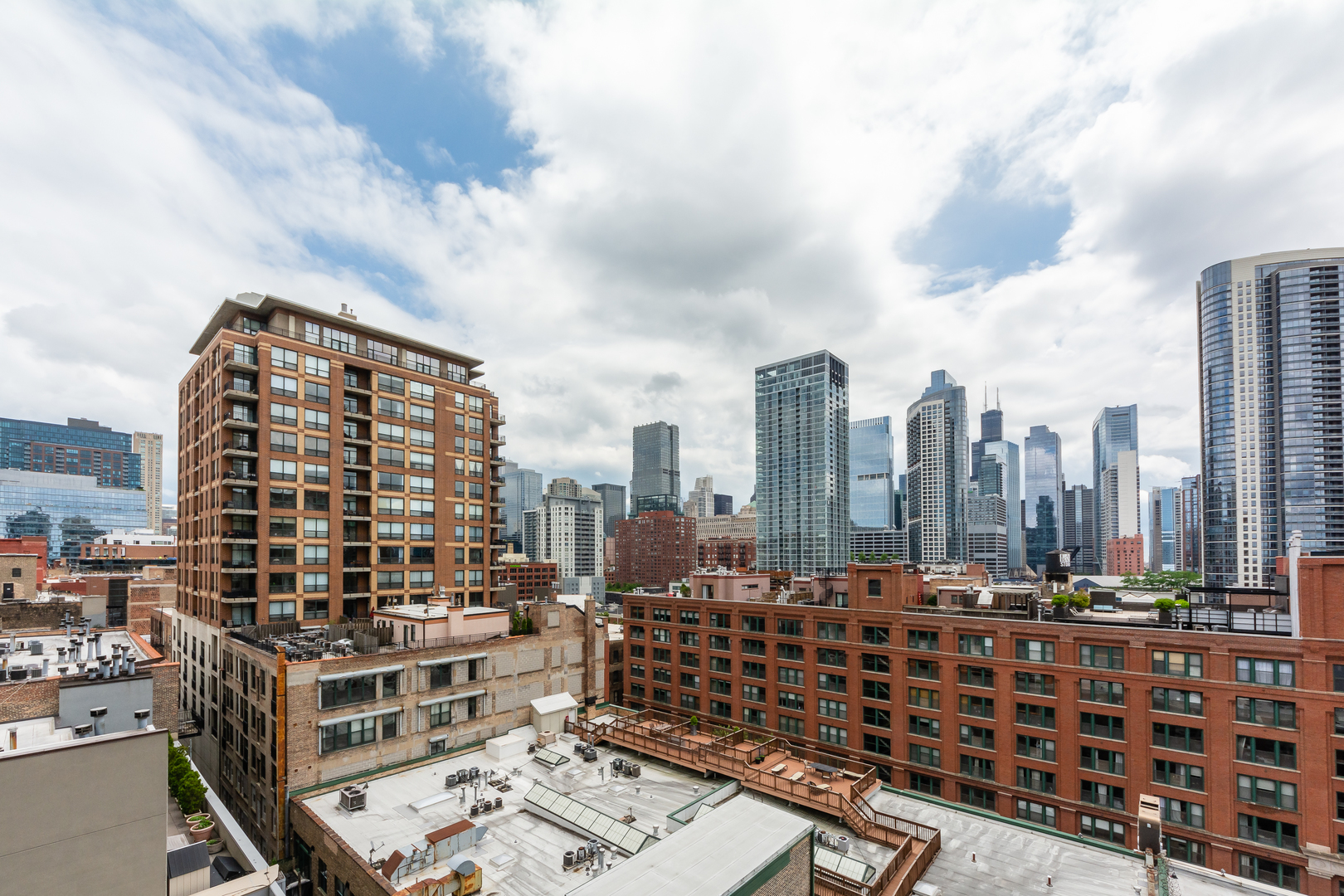 435 W Erie Street Unit: 1103
