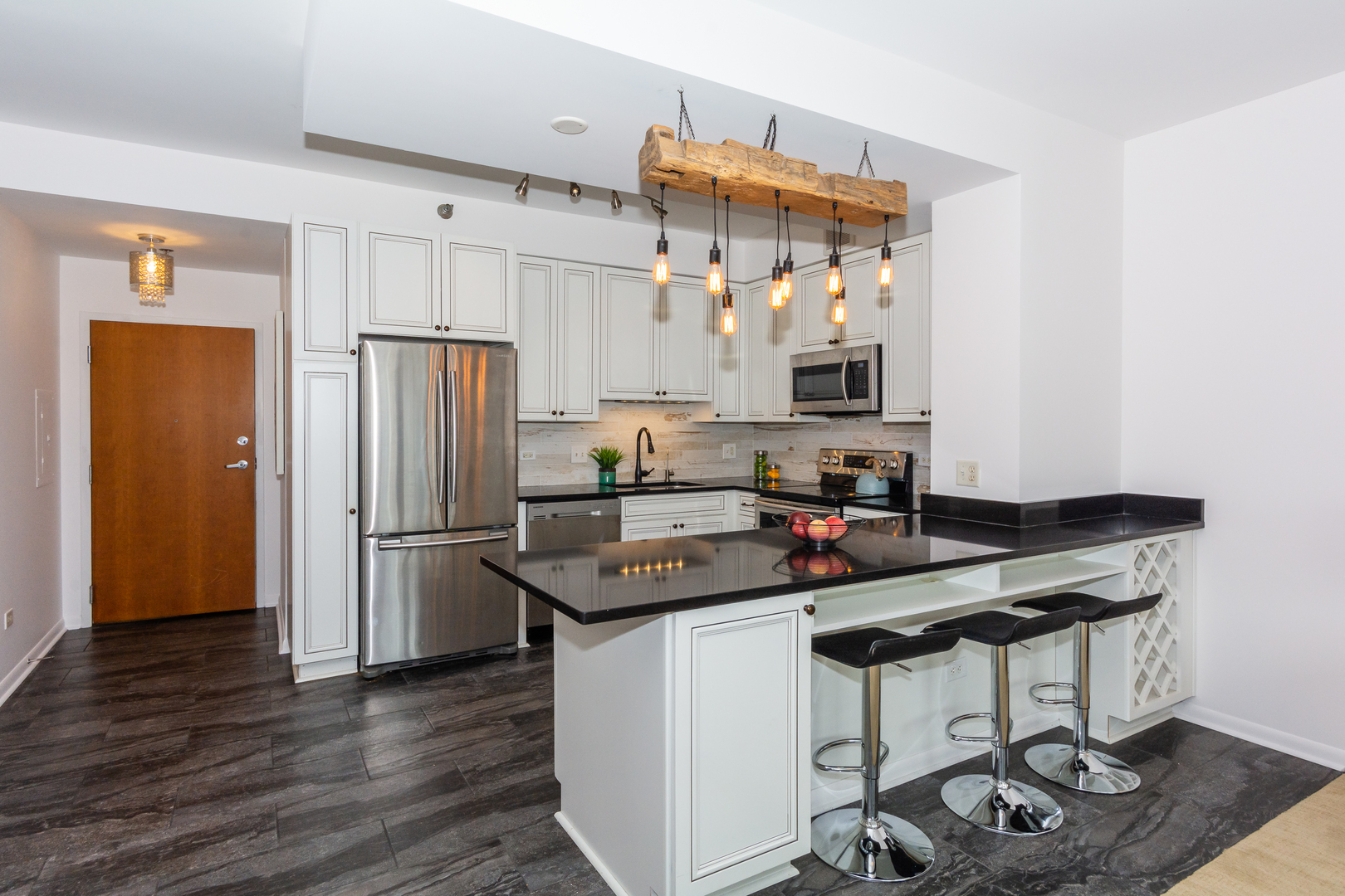 435 W Erie Street Unit: 1103