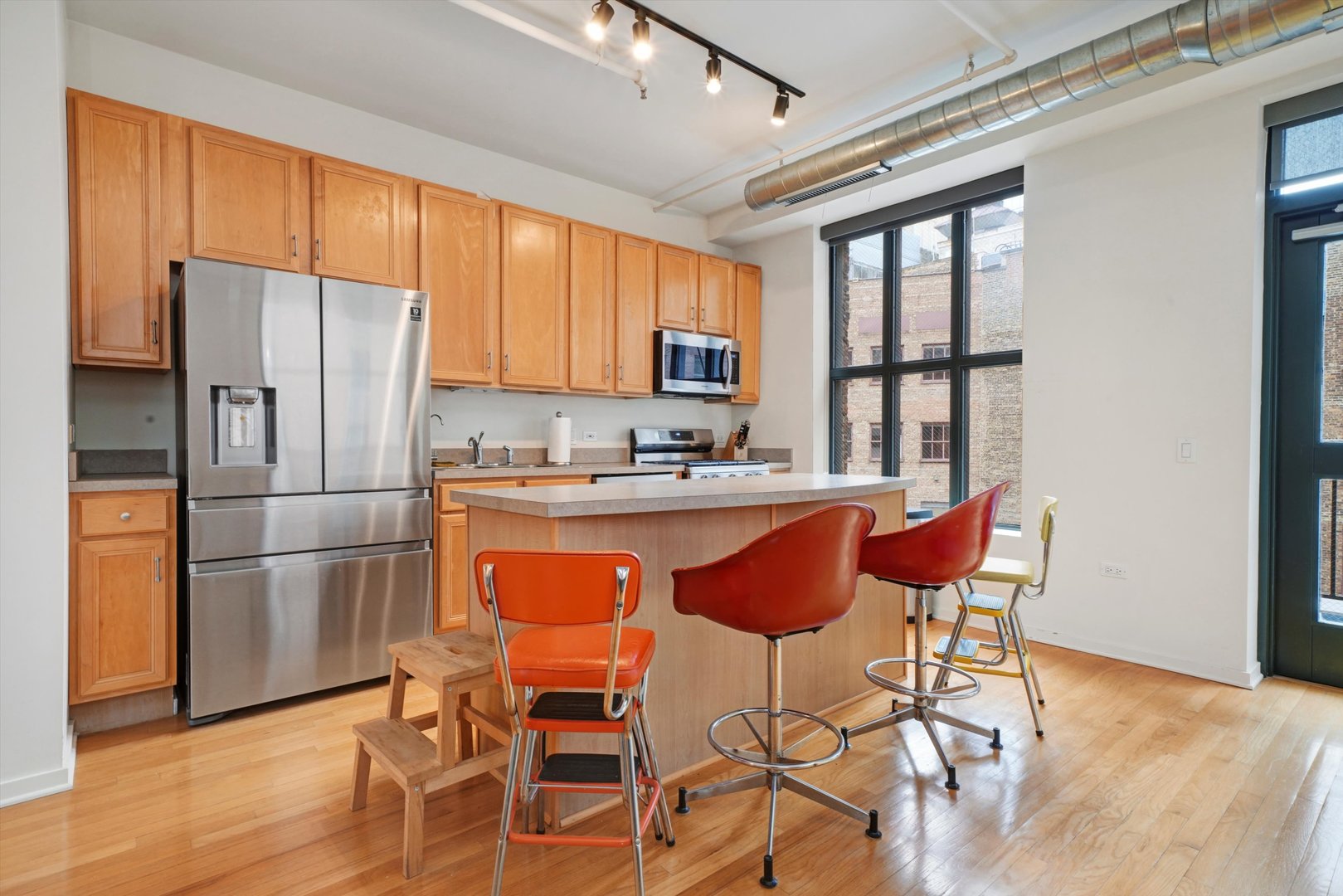 6 E Monroe Street Unit: 1503