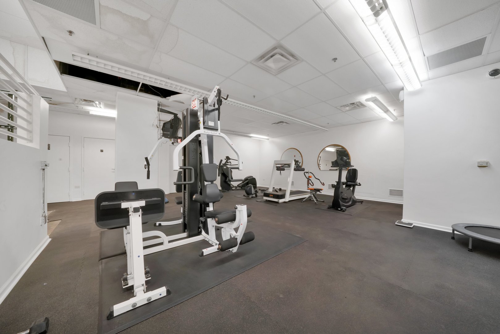 6 E Monroe Street Unit: 1503