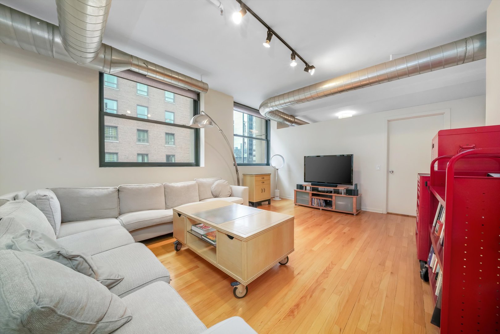 6 E Monroe Street Unit: 1503