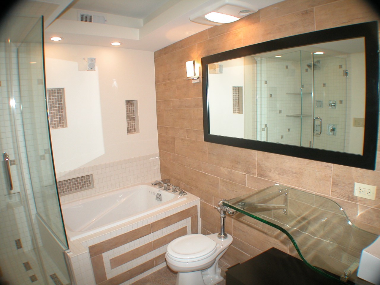 300 N State Street Unit: 3111