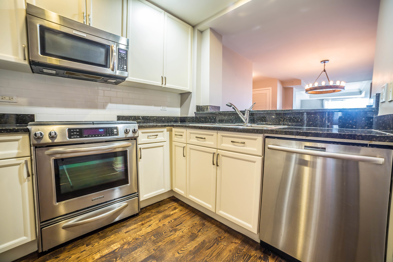 1515 N Wells Street Unit: 6A