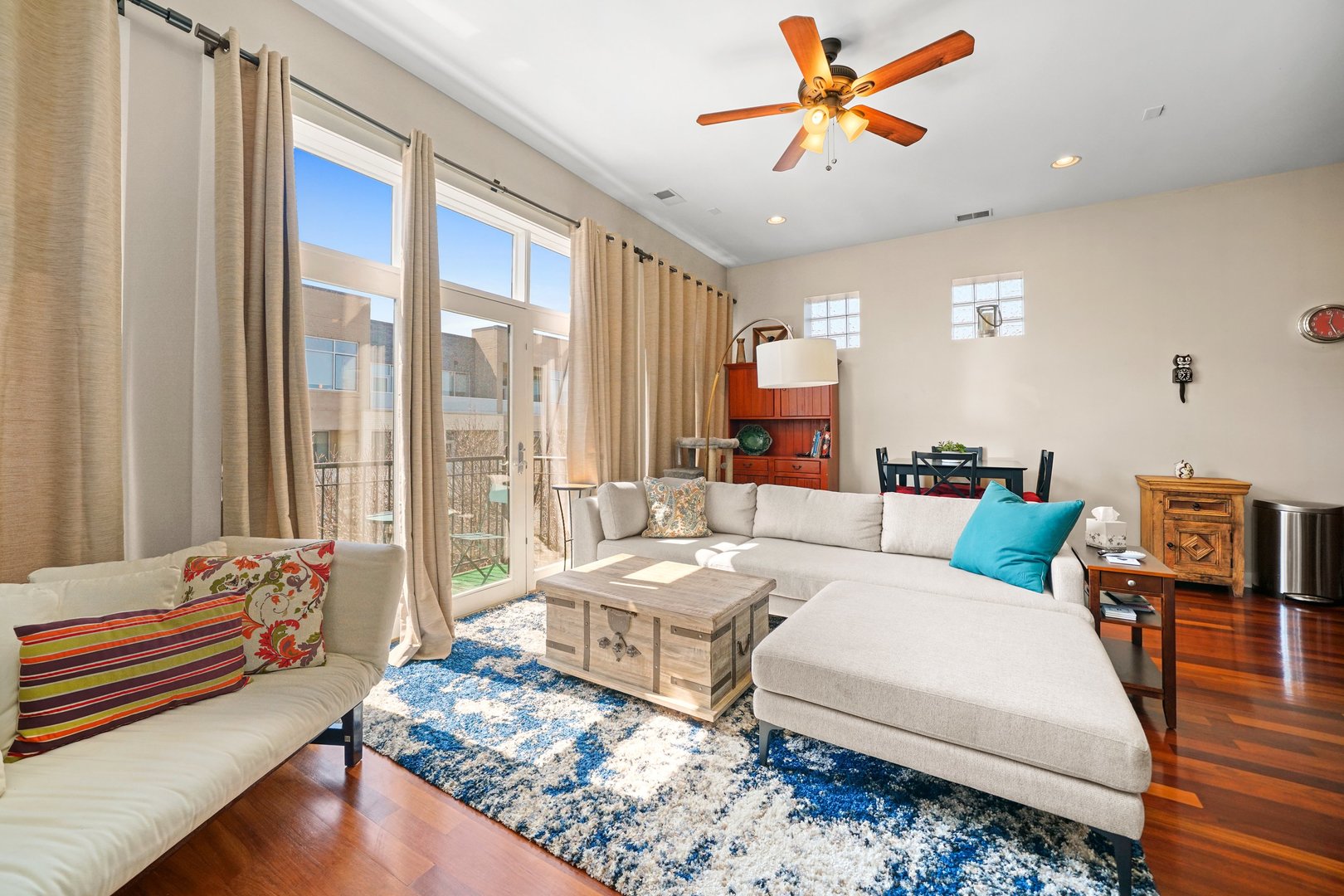 2706 W Armitage Avenue Unit: 1