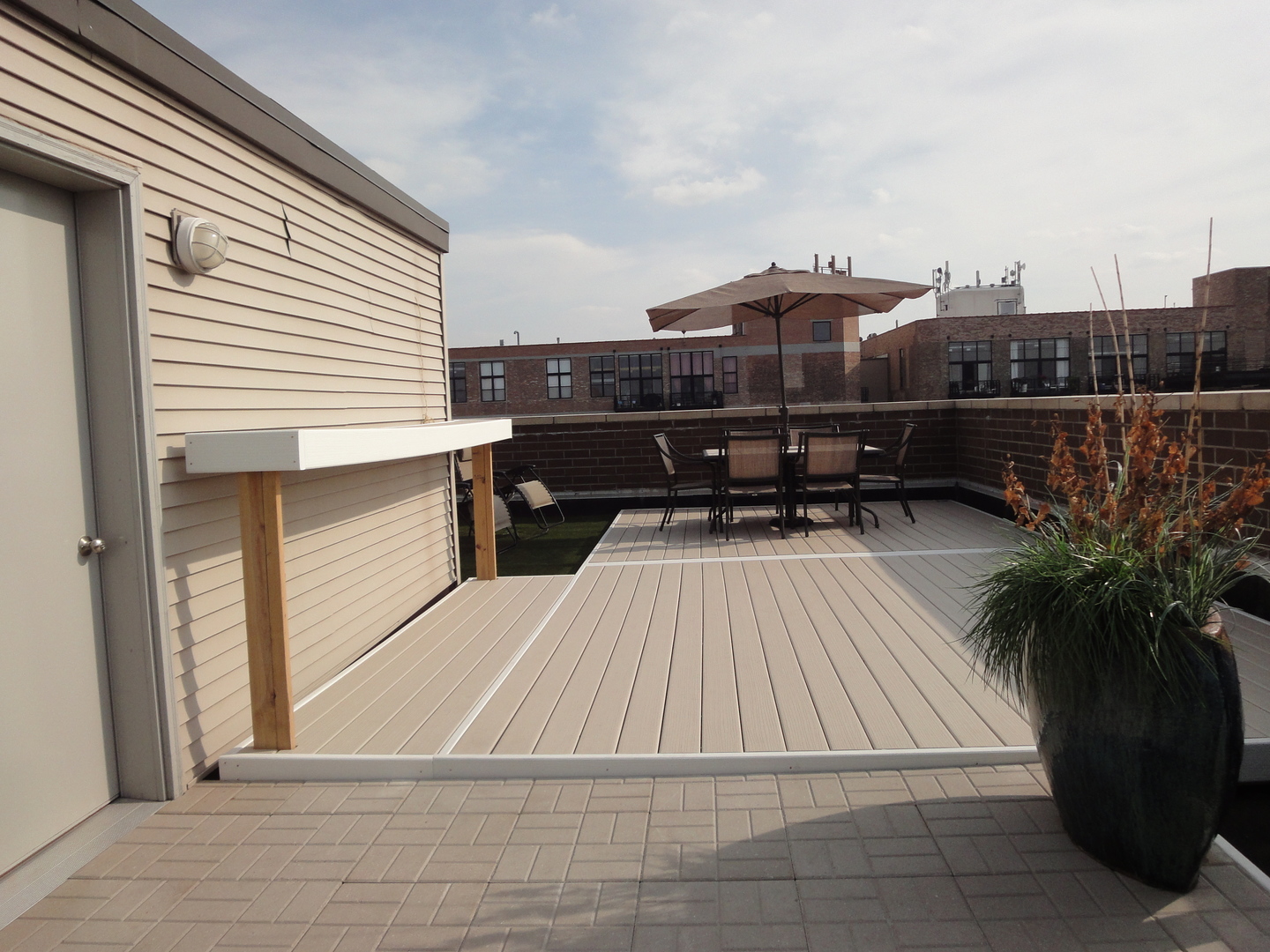 2706 W Armitage Avenue Unit: 1