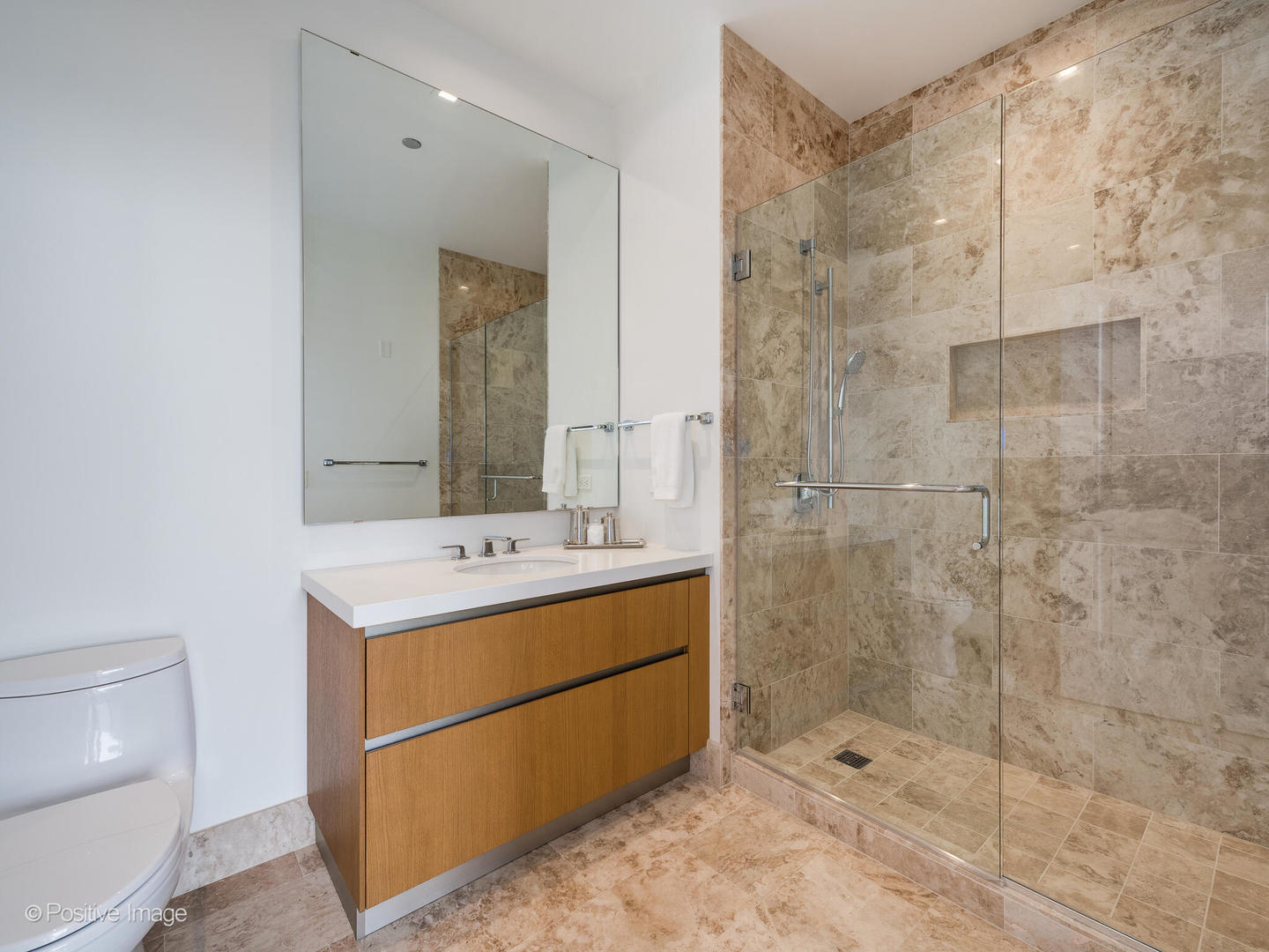 363 E Wacker Drive Unit: 4203