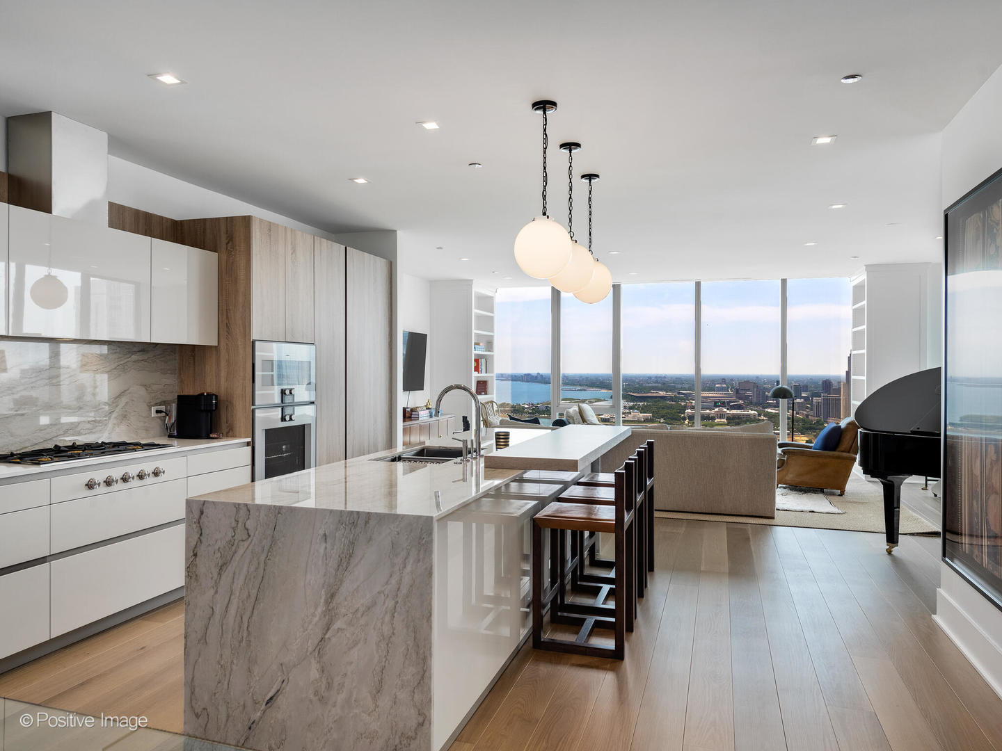 363 E Wacker Drive Unit: 4203