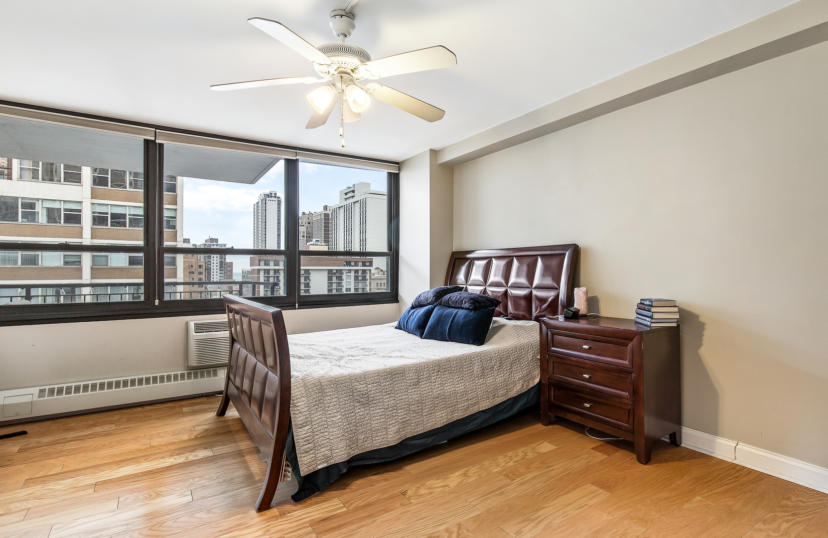 33 E Cedar Street Unit: 19H
