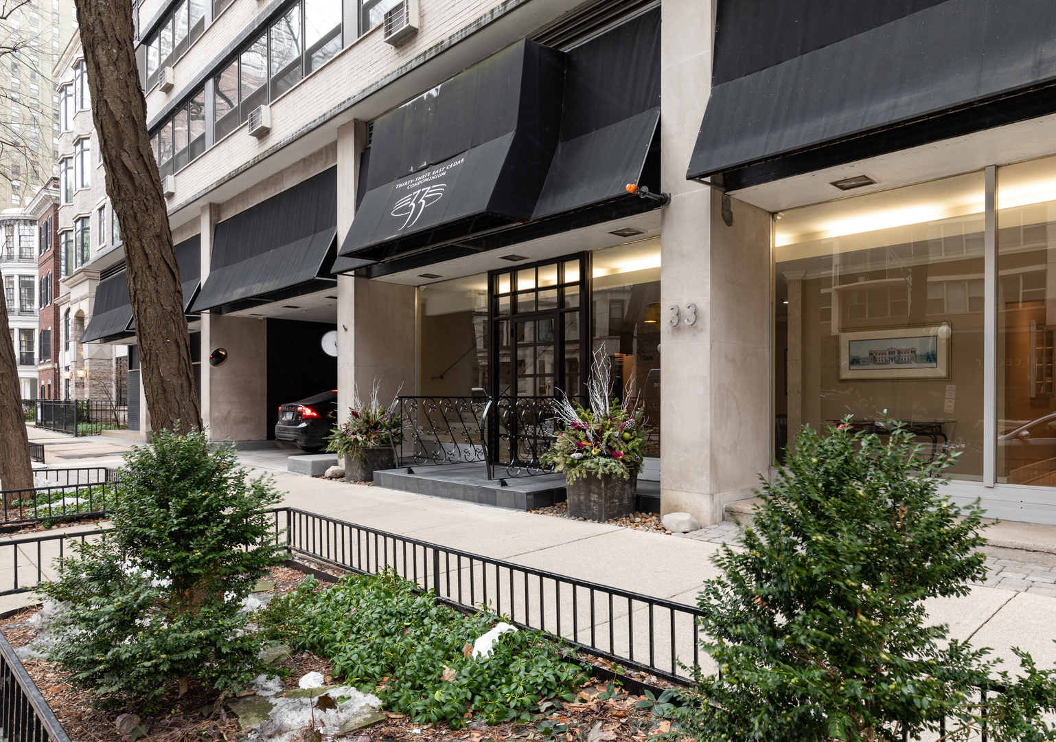 33 E Cedar Street Unit: 19H