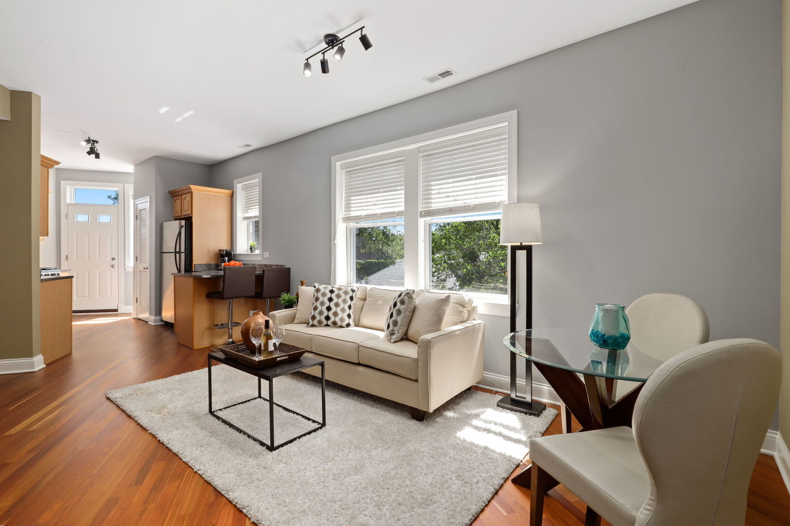 7627 N Greenview Avenue Unit: 3D