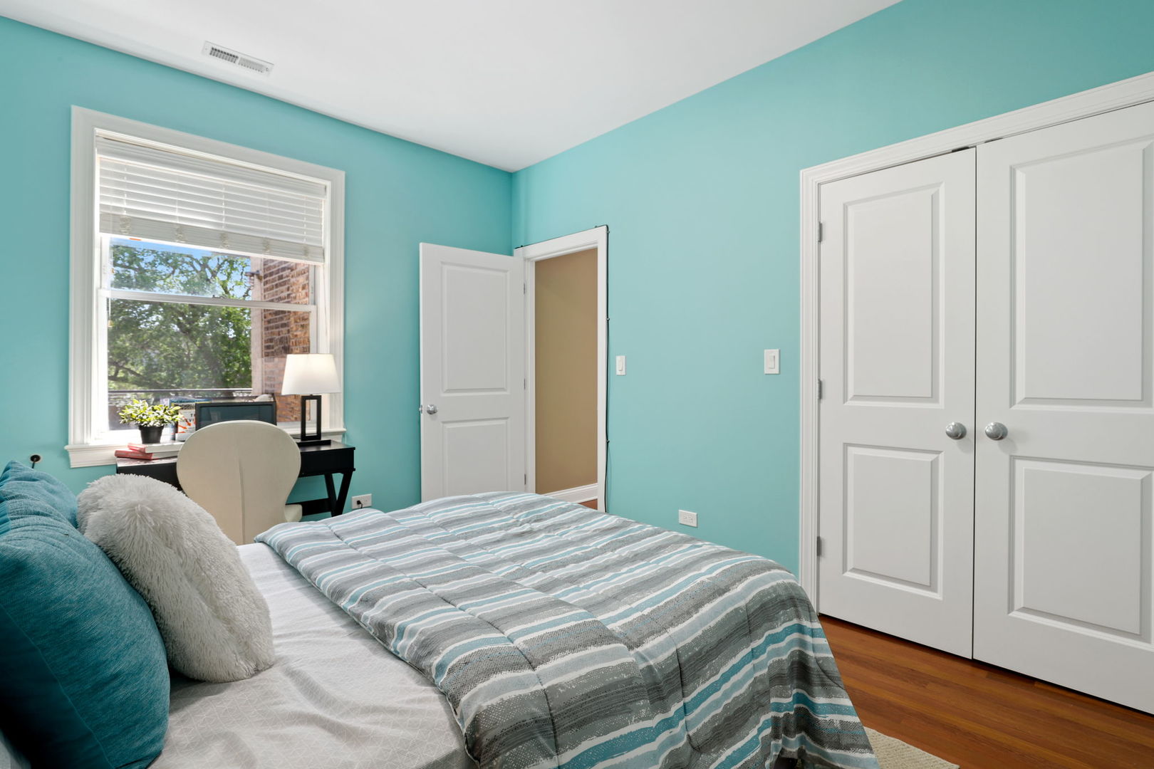 7627 N Greenview Avenue Unit: 3D