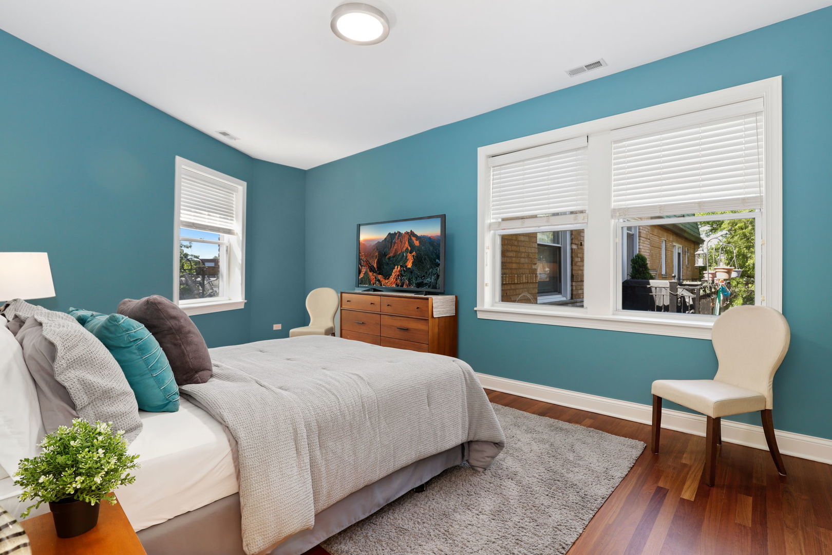 7627 N Greenview Avenue Unit: 3D