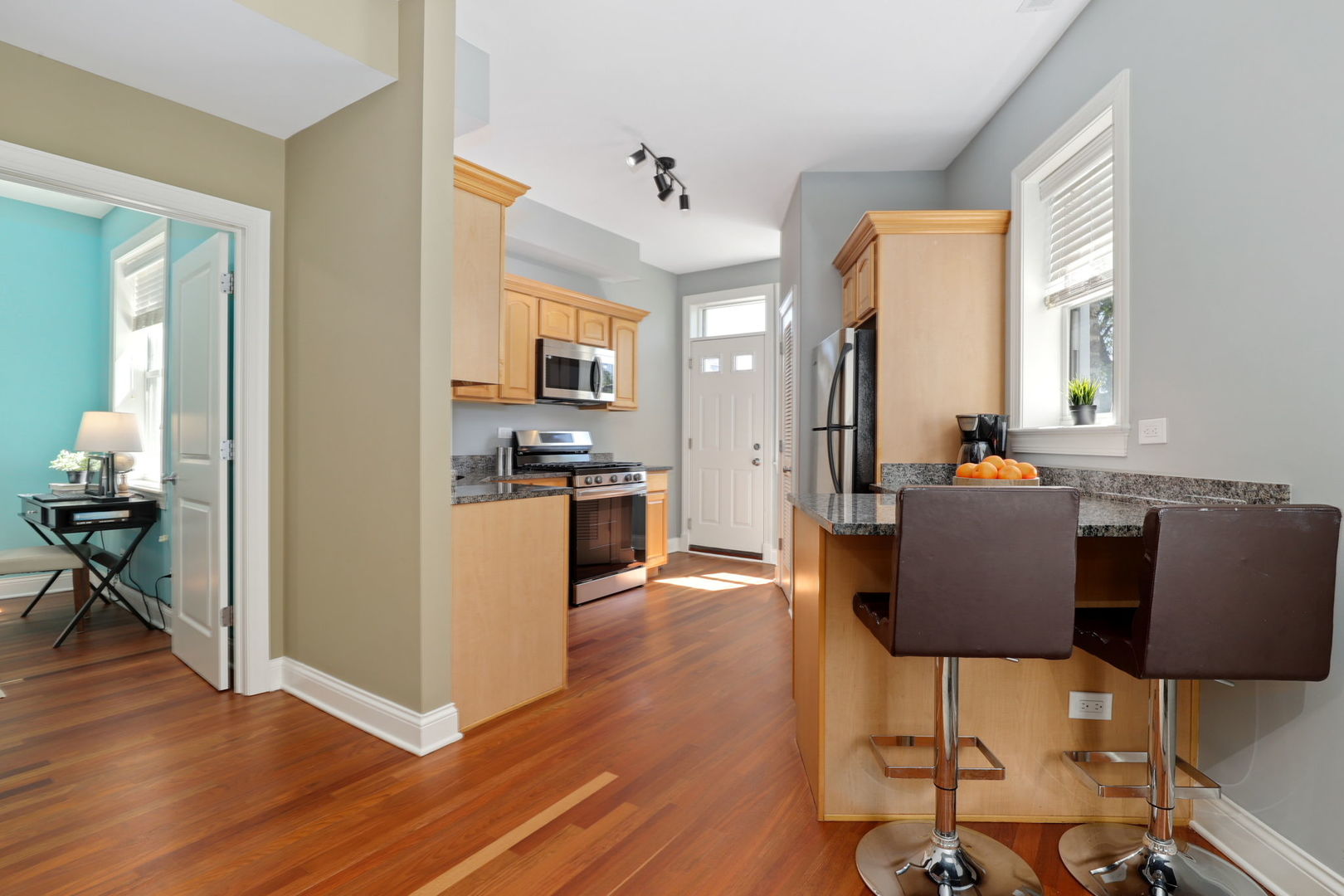 7627 N Greenview Avenue Unit: 3D