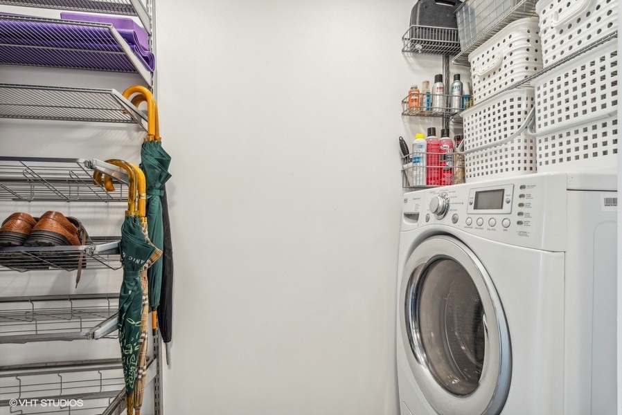 155 N HARBOR Drive Unit: 3003