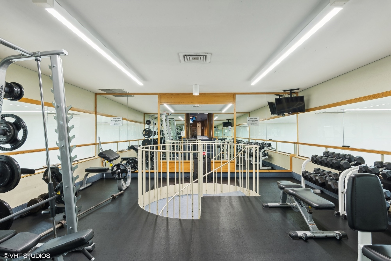 155 N HARBOR Drive Unit: 3003