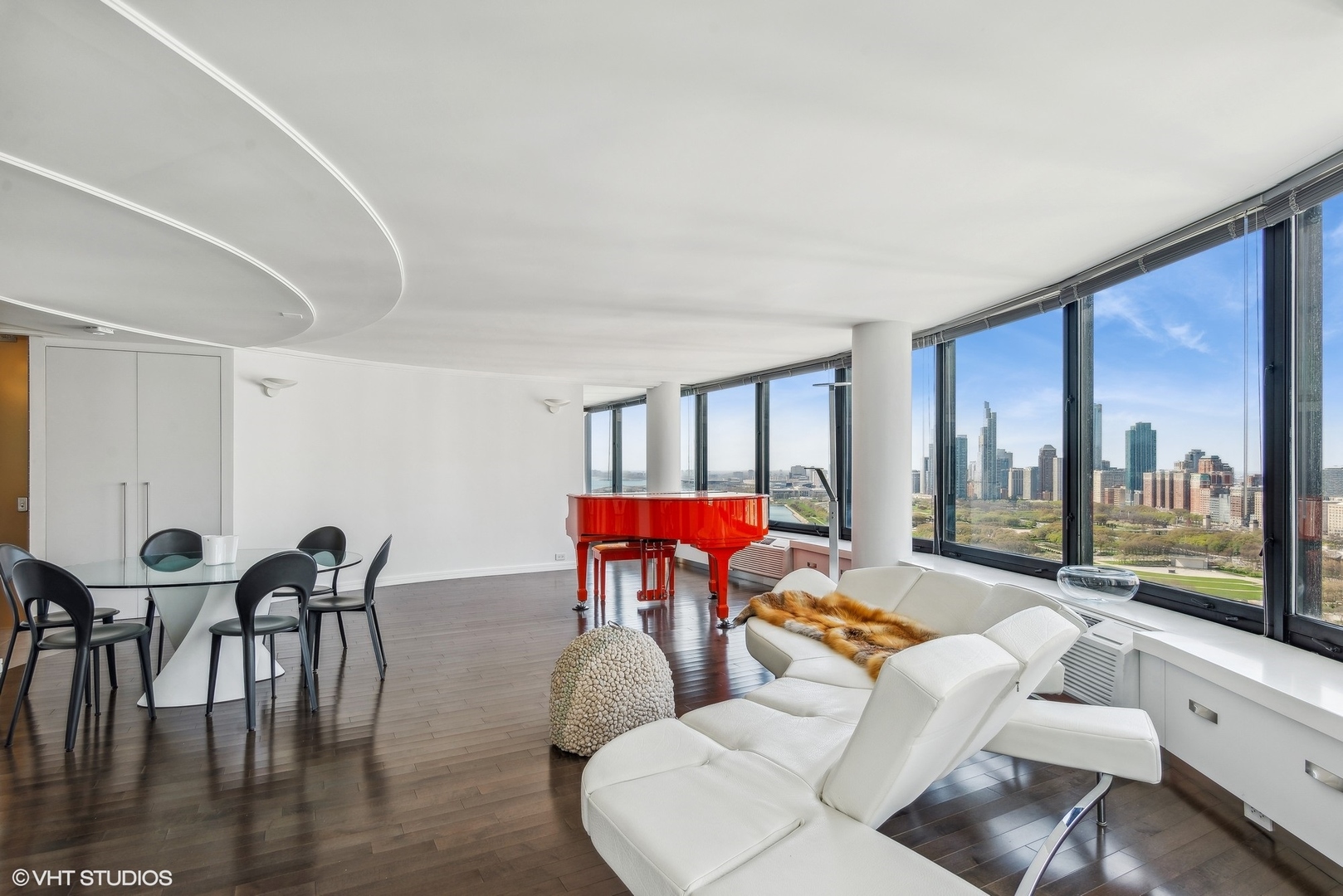 155 N HARBOR Drive Unit: 3003