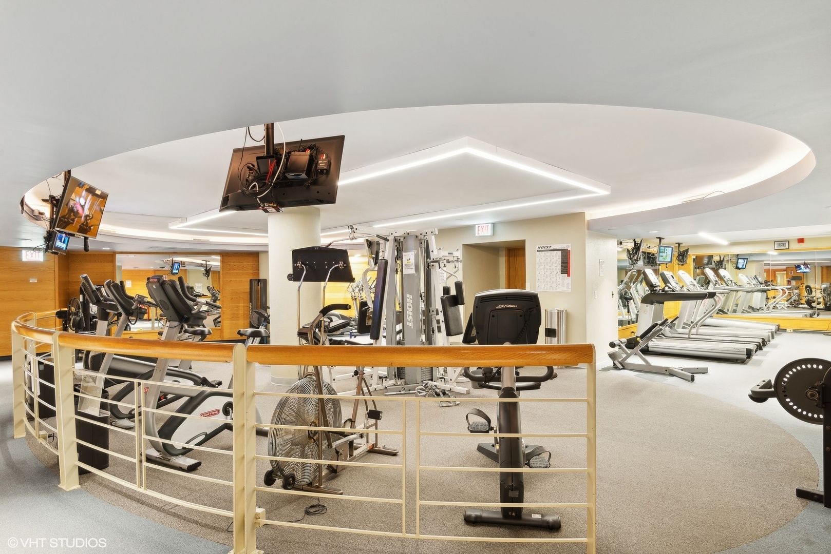 155 N HARBOR Drive Unit: 3003