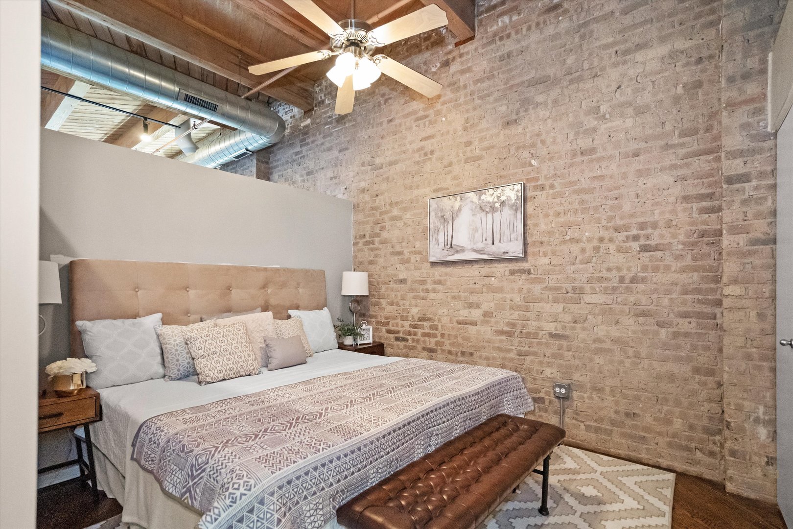 1040 W Adams Street Unit: 420