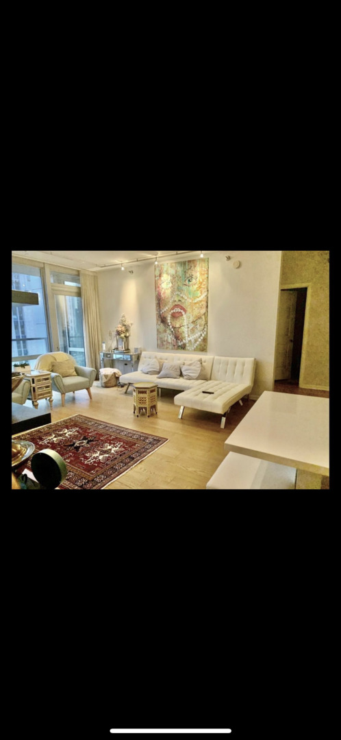 160 E Illinois Street Unit: 2101