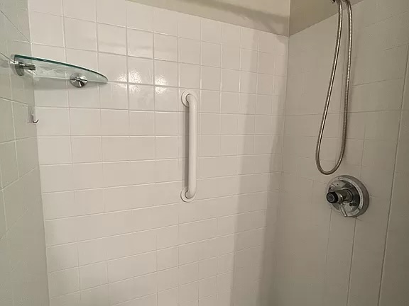 195 N HARBOR Drive Unit: 5105