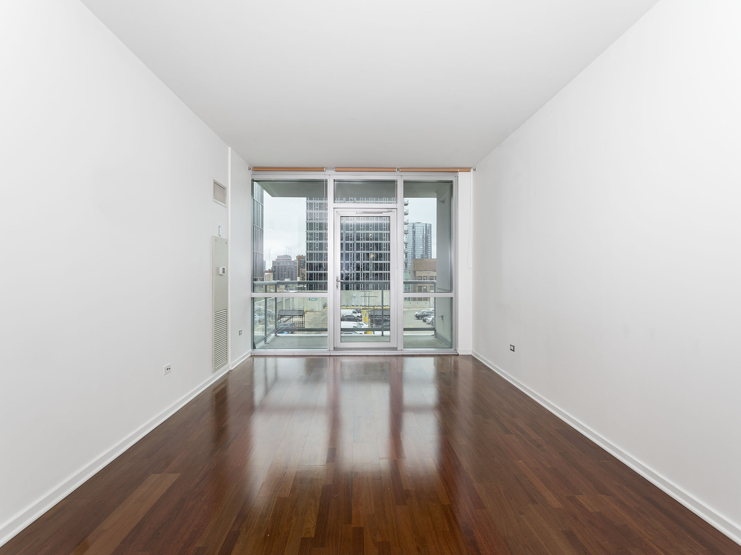 123 S Green Street Unit: 702B