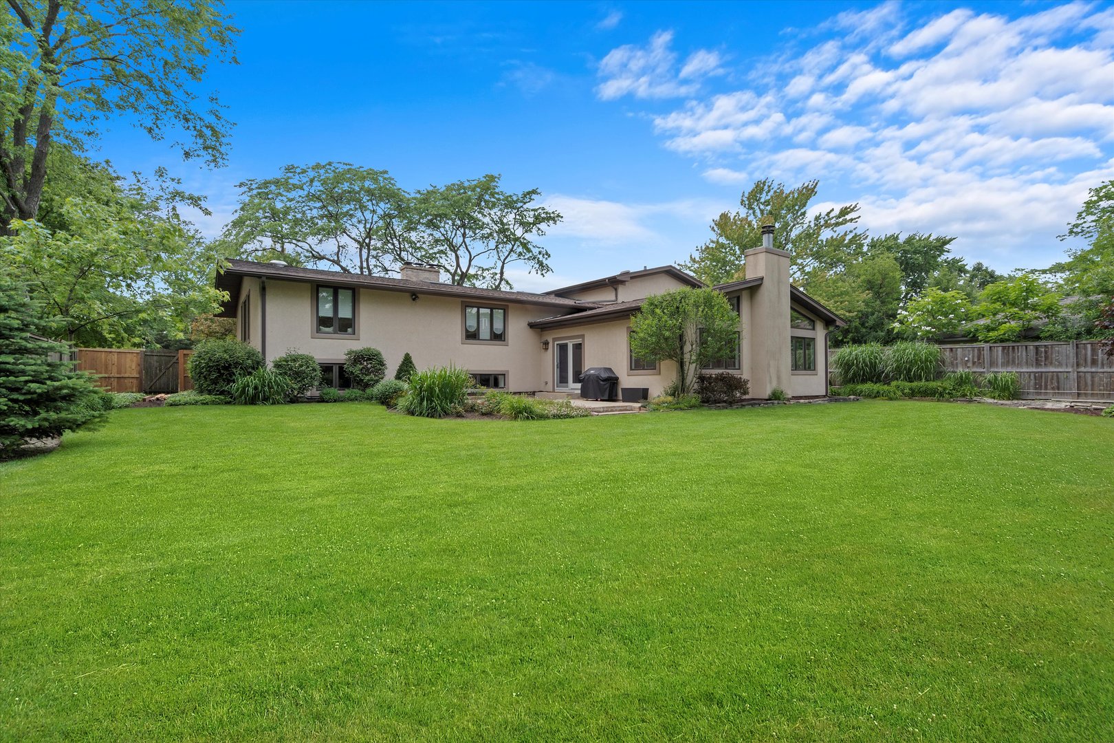 1035 Rosemary Terrace