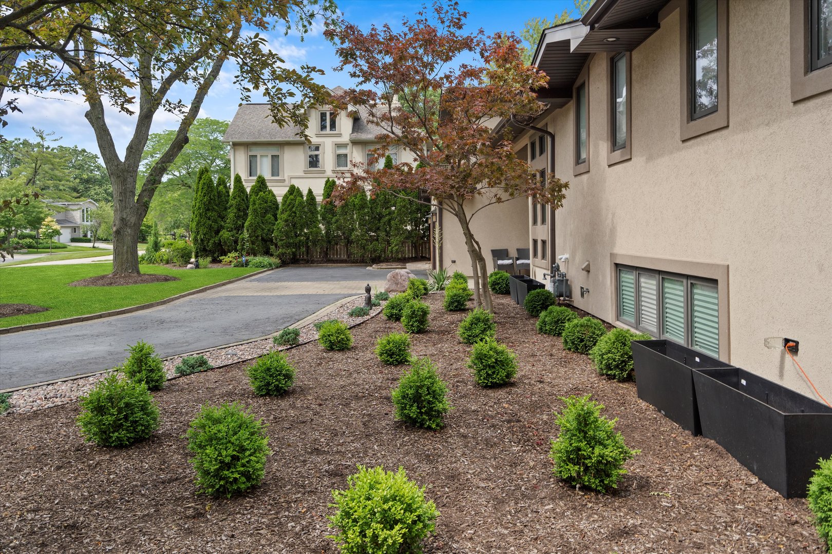 1035 Rosemary Terrace