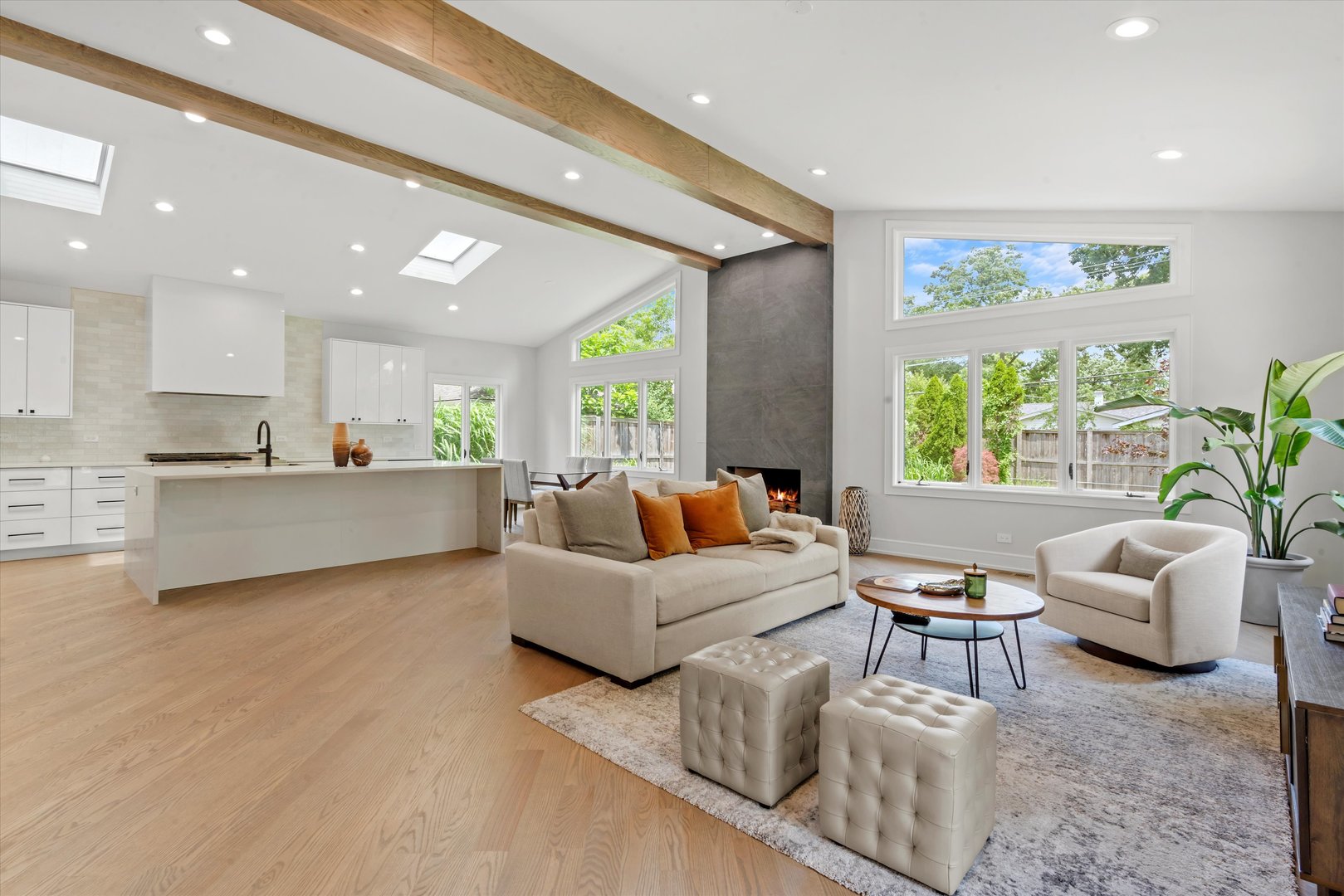 1035 Rosemary Terrace