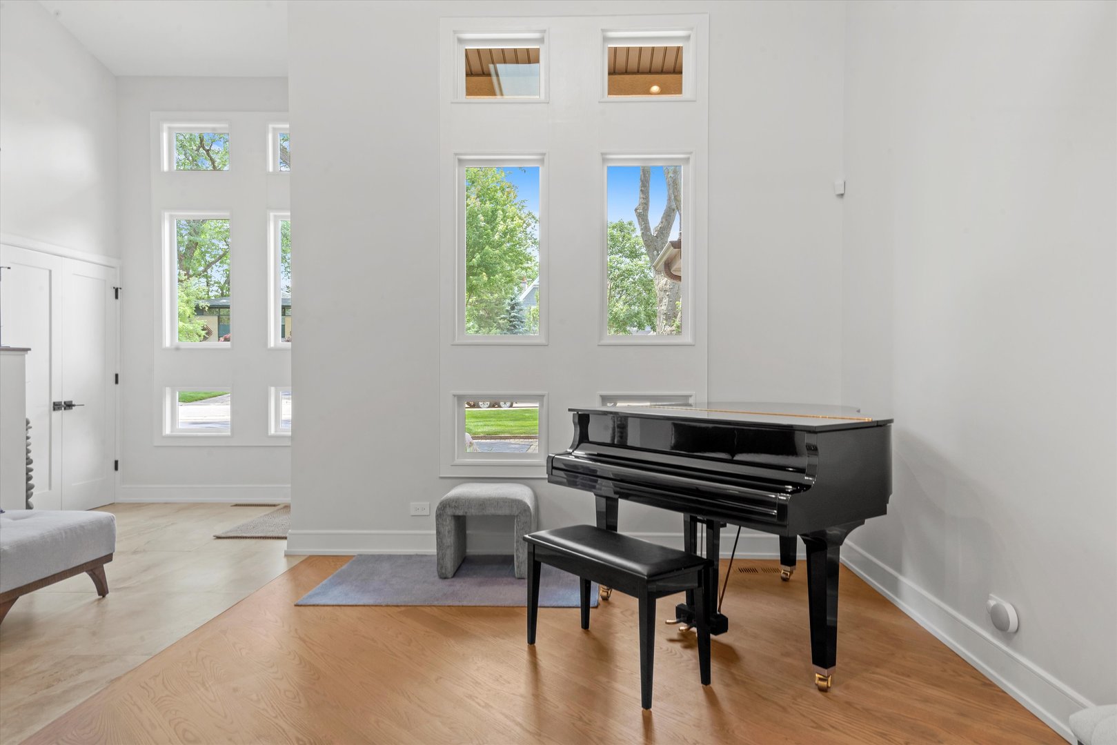 1035 Rosemary Terrace