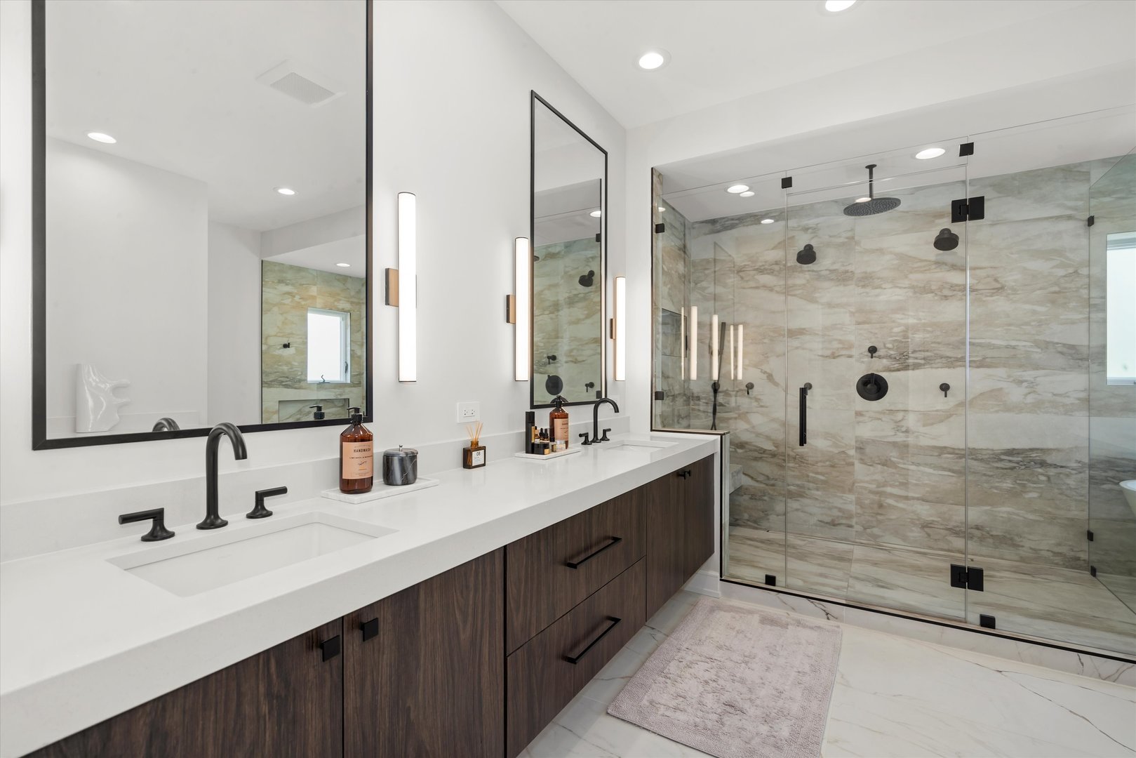 1035 Rosemary Terrace