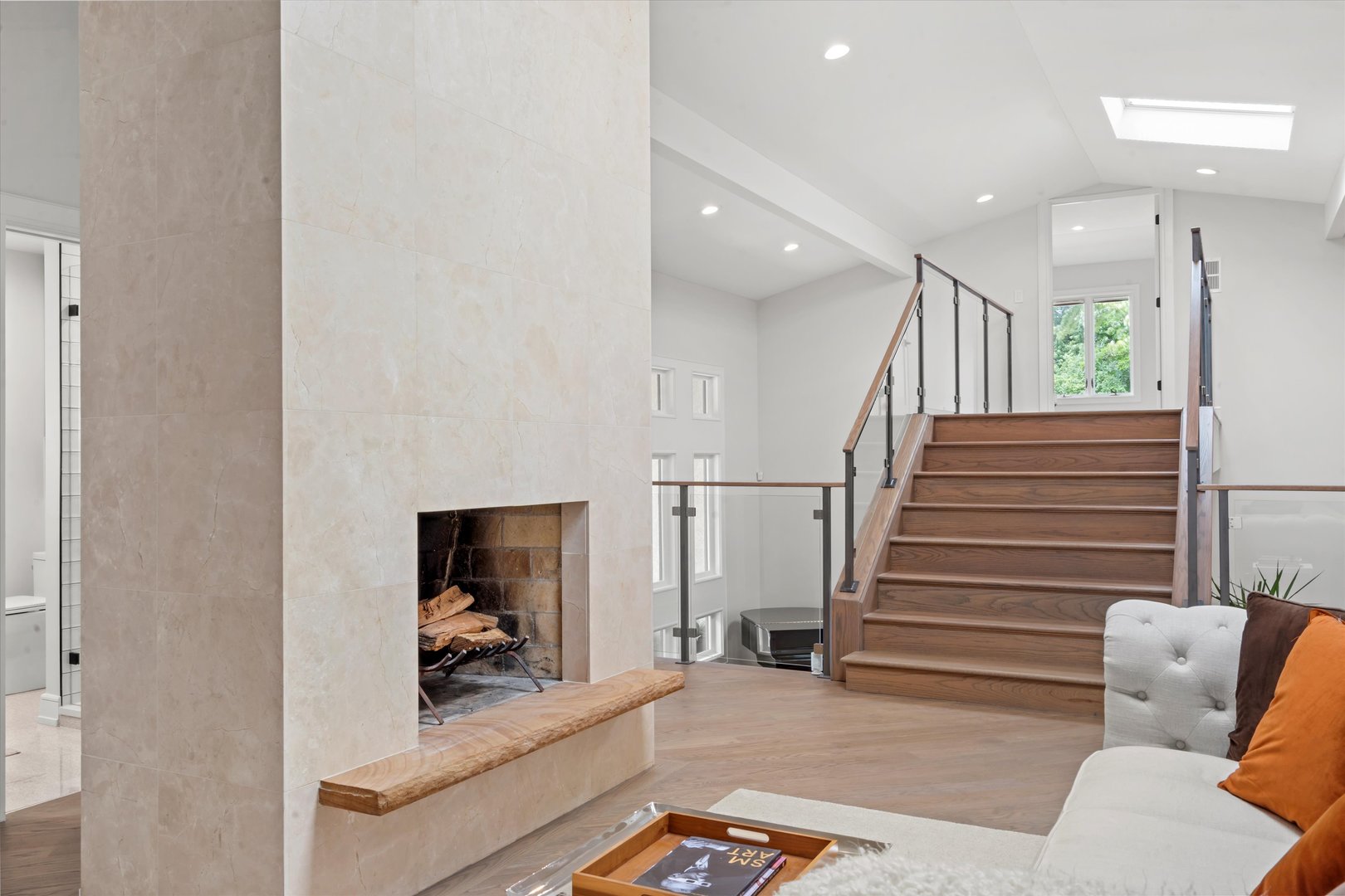 1035 Rosemary Terrace