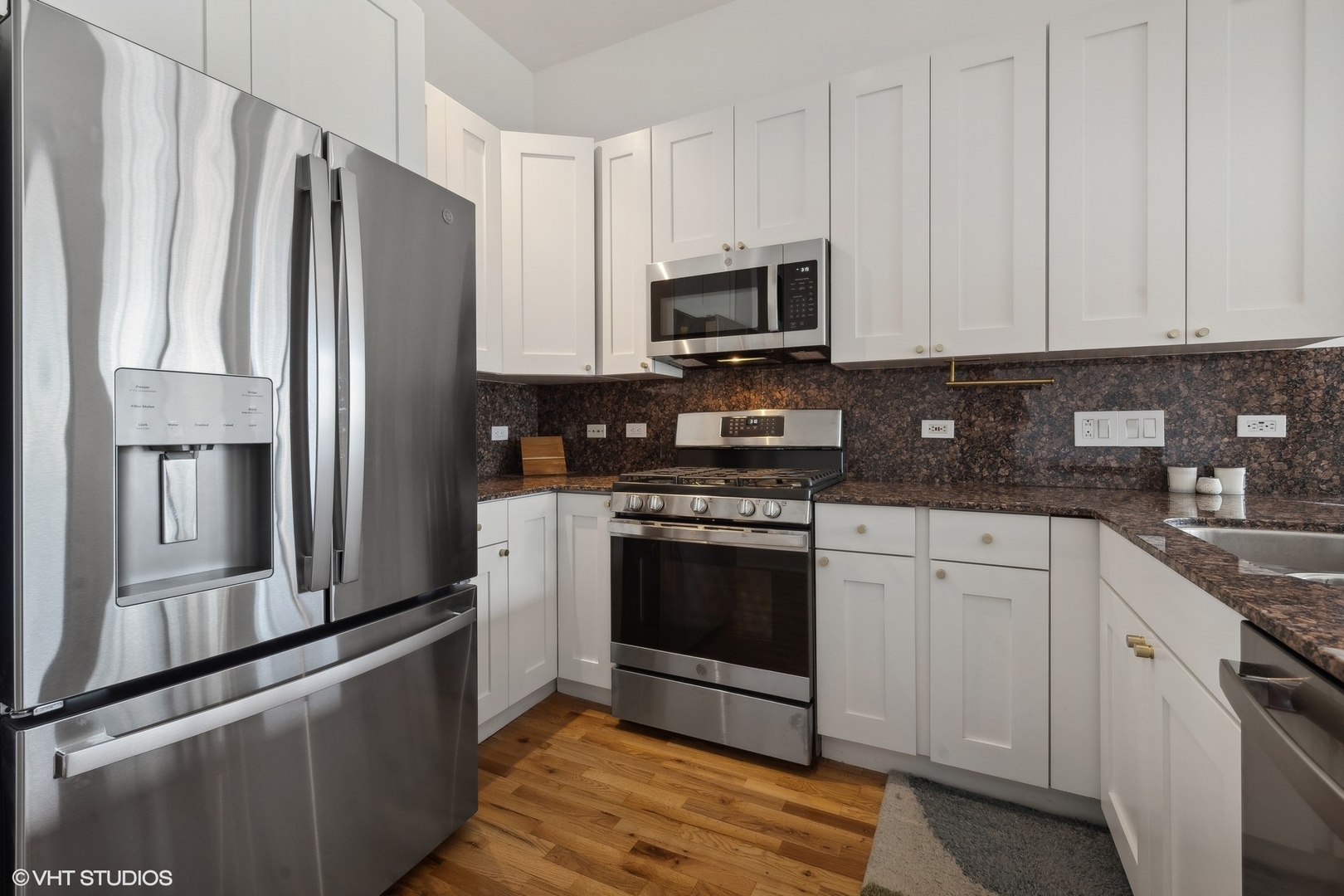 910 W Madison Street Unit: 608