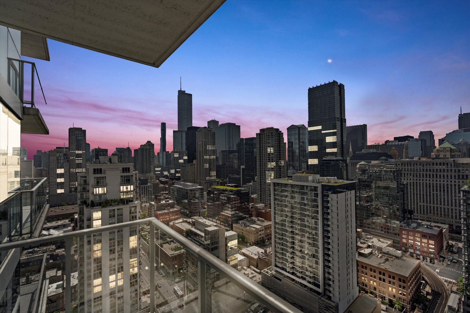 303 W Ohio Street Unit: 3004